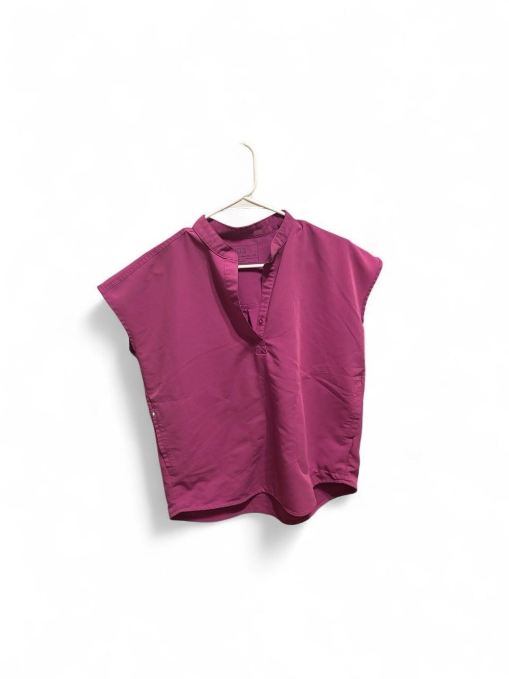 Figs bright fuchsia Rafaela cap sleeve v-neck XS scrub top